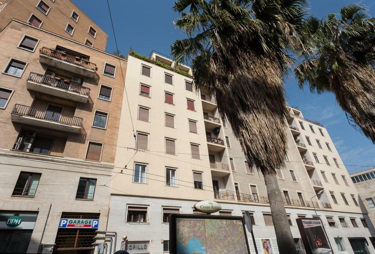 B&B Toledo One Наполи Екстериор снимка